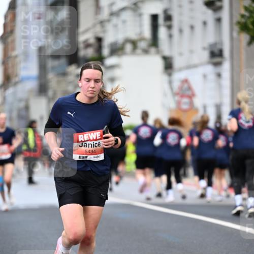 14.06.2026 - REWE Women's Run Dr. Thomas Lammeyer http://msf.ph/oto/9778616 14.06.2026 10:45:34 Laufen 5434 meine-sportfotos.de