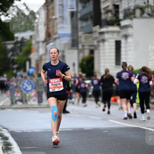14.06.2026 - REWE Women's Run Dr. Thomas Lammeyer http://msf.ph/oto/9778626 14.06.2026 10:45:36 Laufen 5613 meine-sportfotos.de