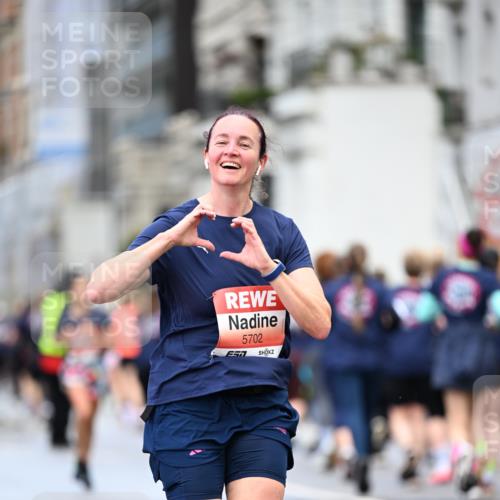 14.06.2026 - REWE Women's Run Dr. Thomas Lammeyer http://msf.ph/oto/9778768 14.06.2026 10:45:59 Laufen 7, 5702 meine-sportfotos.de