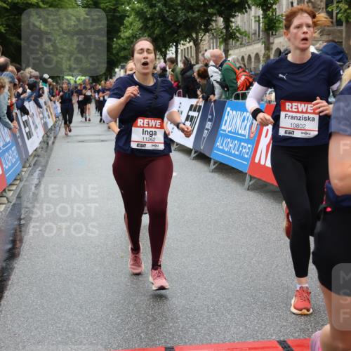 14.06.2026 - REWE Women's Run Strokosch-Dieckow http://msf.ph/oto/9778873 14.06.2026 09:57:29 Ziel 10075, 10226, 10802, 10901, 10976, 11183, 11262, 11304 meine-sportfotos.de