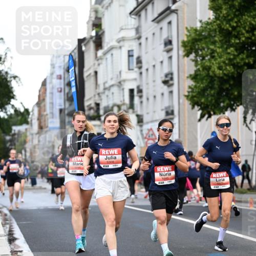 14.06.2026 - REWE Women's Run Dr. Thomas Lammeyer http://msf.ph/oto/9778926 14.06.2026 10:46:31 Laufen 5695, 5308, 7, 5945, 57, 5527 meine-sportfotos.de