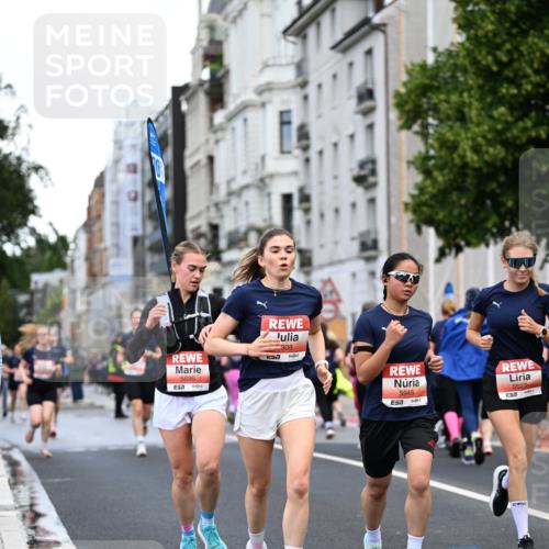14.06.2026 - REWE Women's Run Dr. Thomas Lammeyer http://msf.ph/oto/9778928 14.06.2026 10:46:31 Laufen 5695, 7, 308, 5945, 7, 5527 meine-sportfotos.de