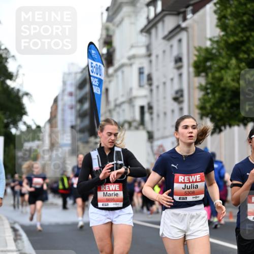 14.06.2026 - REWE Women's Run Dr. Thomas Lammeyer http://msf.ph/oto/9778929 14.06.2026 10:46:32 Laufen 5, 00, 5695, 57, 5308 meine-sportfotos.de