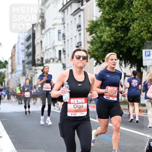 14.06.2026 - REWE Women's Run Dr. Thomas Lammeyer http://msf.ph/oto/9779001 14.06.2026 10:46:43 Laufen 5207, 5953, 657 meine-sportfotos.de
