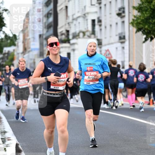 14.06.2026 - REWE Women's Run Dr. Thomas Lammeyer http://msf.ph/oto/9779172 14.06.2026 10:47:12 Laufen 5604, 57, 5683, 7 meine-sportfotos.de