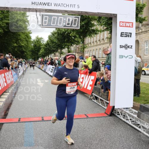 14.06.2026 - REWE Women's Run Strokosch-Dieckow http://msf.ph/oto/9779346 14.06.2026 09:57:45 Ziel 10310, 10377, 10378, 10815, 11131, 11210, 11423 meine-sportfotos.de