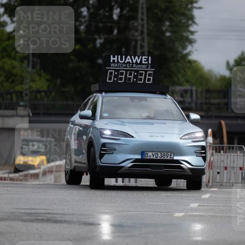 14.06.2026 - REWE Women's Run Michael Strokosch http://msf.ph/oto/9779919 14.06.2026 09:35:02 Laufen 2, 0, 39, 86, 389 meine-sportfotos.de