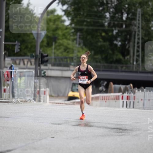 14.06.2026 - REWE Women's Run Michael Strokosch http://msf.ph/oto/9779945 14.06.2026 09:35:09 Laufen 10051 meine-sportfotos.de