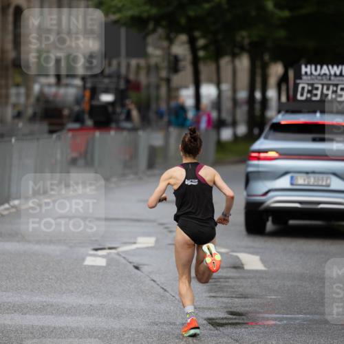 14.06.2026 - REWE Women's Run Michael Strokosch http://msf.ph/oto/9779978 14.06.2026 09:35:18 Laufen 0, 34, 52 meine-sportfotos.de