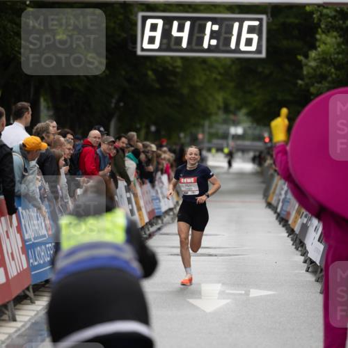 14.06.2026 - REWE Women's Run Michael Strokosch http://msf.ph/oto/9779991 14.06.2026 09:41:42 Laufen 841, 16 meine-sportfotos.de