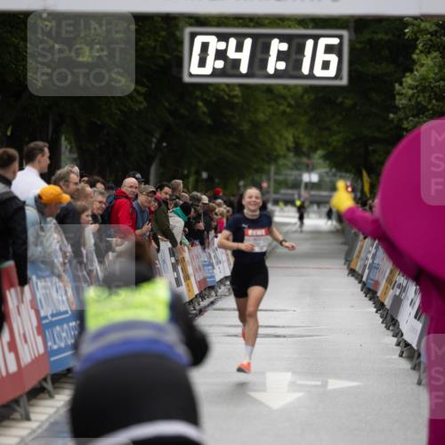 14.06.2026 - REWE Women's Run Michael Strokosch http://msf.ph/oto/9779993 14.06.2026 09:41:43 Laufen 0, 41, 16 meine-sportfotos.de