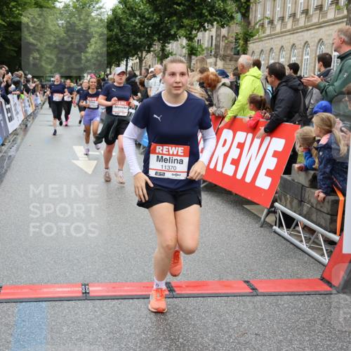14.06.2026 - REWE Women's Run Strokosch-Dieckow http://msf.ph/oto/9779994 14.06.2026 09:58:11 Ziel 10423, 10605, 10638, 10640, 10912, 10930, 11160, 11240, 11370, 11479 meine-sportfotos.de
