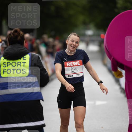 14.06.2026 - REWE Women's Run Michael Strokosch http://msf.ph/oto/9780020 14.06.2026 09:41:47 Laufen 11507 meine-sportfotos.de