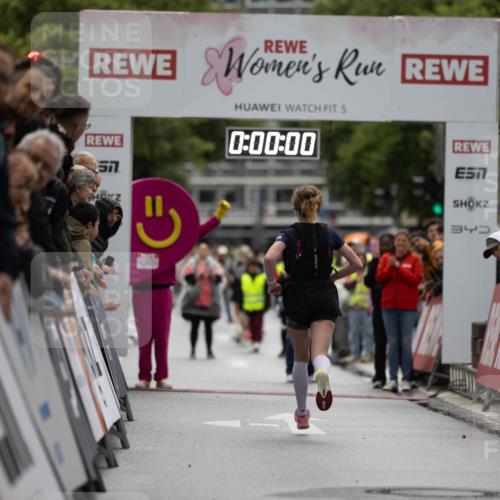 14.06.2026 - REWE Women's Run Michael Strokosch http://msf.ph/oto/9780107 14.06.2026 09:46:34 Laufen 57, 5, 0, 00, 00 meine-sportfotos.de