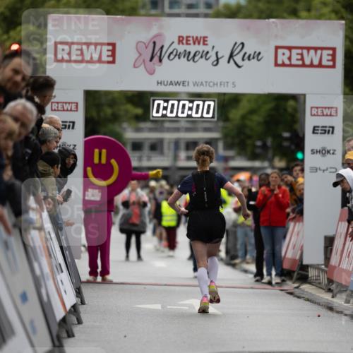 14.06.2026 - REWE Women's Run Michael Strokosch http://msf.ph/oto/9780109 14.06.2026 09:46:34 Laufen 5, 57, 0, 00, 00, 7 meine-sportfotos.de