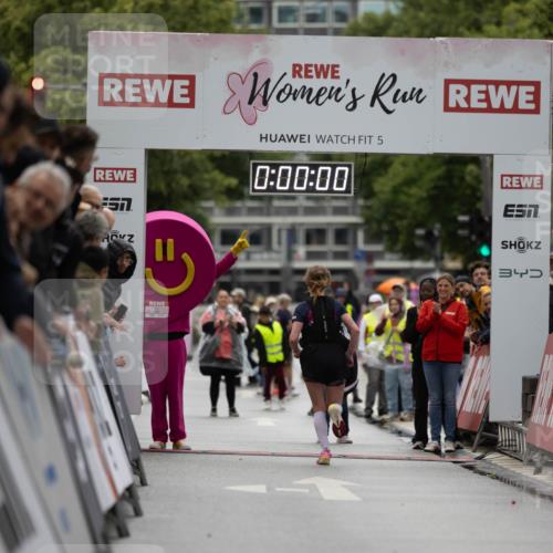 14.06.2026 - REWE Women's Run Michael Strokosch http://msf.ph/oto/9780128 14.06.2026 09:46:36 Laufen 5, 0, 00, 00, 7, 3 meine-sportfotos.de