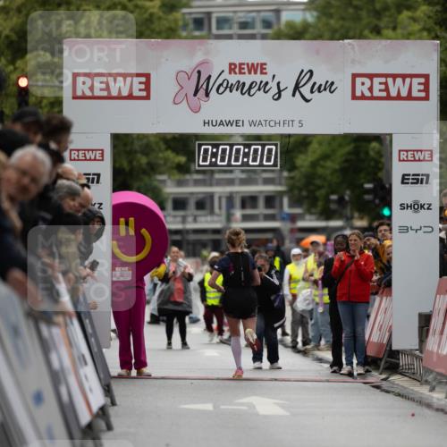 14.06.2026 - REWE Women's Run Michael Strokosch http://msf.ph/oto/9780134 14.06.2026 09:46:37 Laufen 57, 5, 0, 00, 00 meine-sportfotos.de