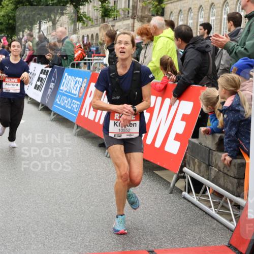 14.06.2026 - REWE Women's Run Strokosch-Dieckow http://msf.ph/oto/9780142 14.06.2026 09:58:20 Ziel 10338, 10423, 10552, 10706, 10930, 11095, 11160, 11240, 11248, 11528 meine-sportfotos.de