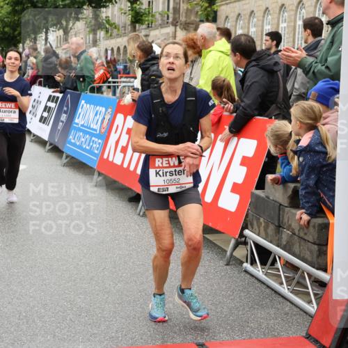 14.06.2026 - REWE Women's Run Strokosch-Dieckow http://msf.ph/oto/9780155 14.06.2026 09:58:20 Ziel 10338, 10423, 10552, 10706, 10930, 11095, 11160, 11240, 11248, 11528 meine-sportfotos.de
