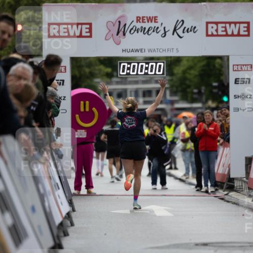 14.06.2026 - REWE Women's Run Michael Strokosch http://msf.ph/oto/9780181 14.06.2026 09:46:54 Laufen 5, 0, 00, 00, 4 meine-sportfotos.de