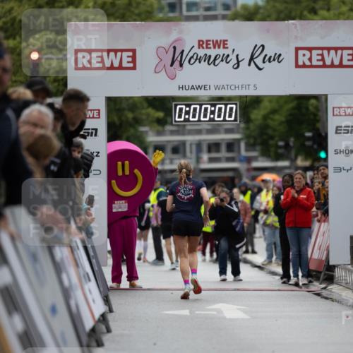 14.06.2026 - REWE Women's Run Michael Strokosch http://msf.ph/oto/9780191 14.06.2026 09:46:55 Laufen 5, 0, 00, 00, 57, 34 meine-sportfotos.de