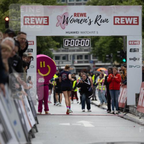 14.06.2026 - REWE Women's Run Michael Strokosch http://msf.ph/oto/9780202 14.06.2026 09:46:56 Laufen 5, 0, 00, 00, 34 meine-sportfotos.de