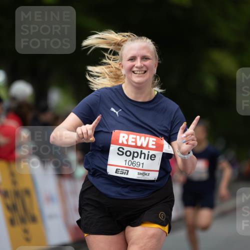 14.06.2026 - REWE Women's Run Michael Strokosch http://msf.ph/oto/9780306 14.06.2026 09:50:05 Laufen 10691 meine-sportfotos.de