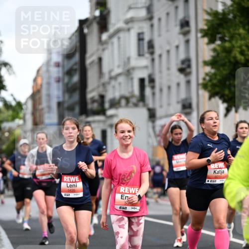 14.06.2026 - REWE Women's Run Dr. Thomas Lammeyer http://msf.ph/oto/9780426 14.06.2026 10:49:06 Laufen 5435, 7, 5346, 6011 meine-sportfotos.de