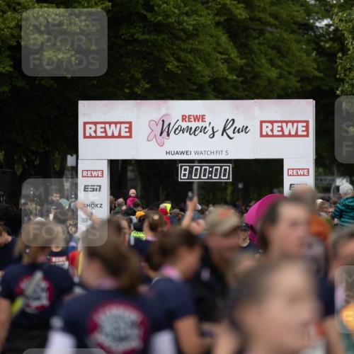 14.06.2026 - REWE Women's Run Michael Strokosch http://msf.ph/oto/9780445 14.06.2026 09:54:01 Laufen 5, 8, 00, 00 meine-sportfotos.de
