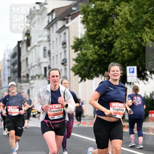 14.06.2026 - REWE Women's Run Dr. Thomas Lammeyer http://msf.ph/oto/9780471 14.06.2026 10:49:10 Laufen 5094, 57, 5142 meine-sportfotos.de
