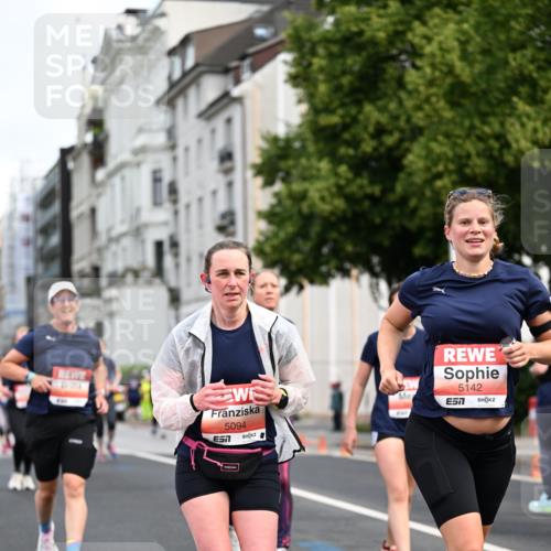 14.06.2026 - REWE Women's Run Dr. Thomas Lammeyer http://msf.ph/oto/9780476 14.06.2026 10:49:10 Laufen 5094, 51, 5142 meine-sportfotos.de