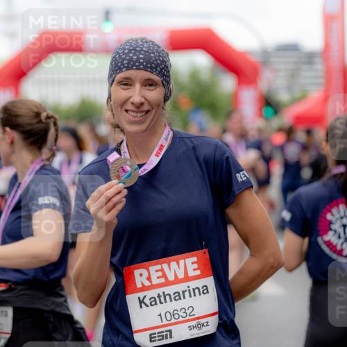 14.06.2026 - REWE Women's Run Michael Strokosch http://msf.ph/oto/9780562 14.06.2026 10:01:29 Laufen 70, 26, 10632 meine-sportfotos.de