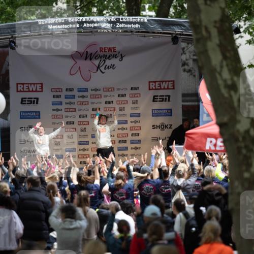 14.06.2026 - REWE Women's Run Michael Strokosch http://msf.ph/oto/9780632 14.06.2026 10:09:49 Laufen 3, 3, 3, 3, 51, 34, 3 meine-sportfotos.de