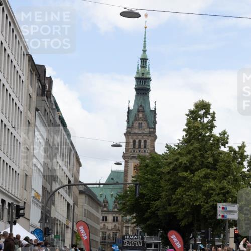 14.06.2026 - REWE Women's Run Michael Strokosch http://msf.ph/oto/9780663 14.06.2026 10:29:28 Laufen 389, 0, 00, 00, 2 meine-sportfotos.de