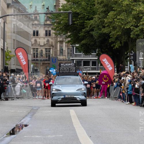 14.06.2026 - REWE Women's Run Michael Strokosch http://msf.ph/oto/9780669 14.06.2026 10:30:08 Laufen 5, 00, 2, 0, 00, 00, 389 meine-sportfotos.de