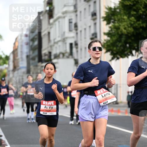 14.06.2026 - REWE Women's Run Dr. Thomas Lammeyer http://msf.ph/oto/9780685 14.06.2026 10:49:24 Laufen 5930, 7, 5403, 7 meine-sportfotos.de
