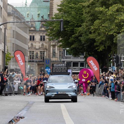 14.06.2026 - REWE Women's Run Michael Strokosch http://msf.ph/oto/9780695 14.06.2026 10:30:34 Laufen 2, 5, 00, 0, 00, 02, 389 meine-sportfotos.de
