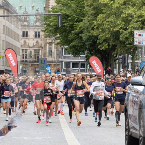 14.06.2026 - REWE Women's Run Michael Strokosch http://msf.ph/oto/9780700 14.06.2026 10:30:42 Laufen 5, 00, 0, 00 meine-sportfotos.de