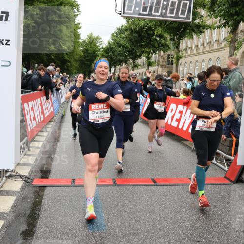 14.06.2026 - REWE Women's Run Strokosch-Dieckow http://msf.ph/oto/9780701 14.06.2026 09:58:36 Ziel 10033, 10034, 10092, 10133, 10134, 10341, 10344, 10492, 10590, 10636, 10659, 10661, 10811, 10895, 10934, 10937, 11046, 11155, 11307, 11309, 11332, 11343, 11386, 11477, 11533 meine-sportfotos.de