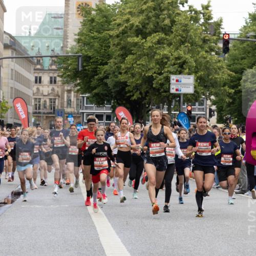 14.06.2026 - REWE Women's Run Michael Strokosch http://msf.ph/oto/9780715 14.06.2026 10:30:44 Laufen  meine-sportfotos.de