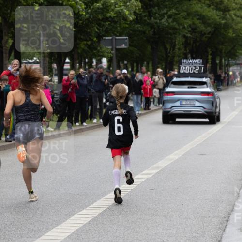 14.06.2026 - REWE Women's Run Michael Strokosch http://msf.ph/oto/9780735 14.06.2026 10:30:53 Laufen 6, 0, 00, 2, 6004 meine-sportfotos.de