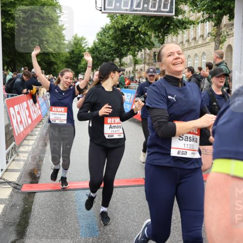 14.06.2026 - REWE Women's Run Strokosch-Dieckow http://msf.ph/oto/9780743 14.06.2026 09:58:37 Ziel 10033, 10034, 10092, 10133, 10134, 10341, 10344, 10492, 10590, 10659, 10661, 10811, 10895, 10934, 10937, 11046, 11155, 11307, 11309, 11332, 11343, 11386, 11477, 11533 meine-sportfotos.de