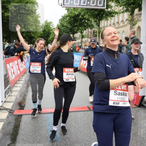 14.06.2026 - REWE Women's Run Strokosch-Dieckow http://msf.ph/oto/9780753 14.06.2026 09:58:37 Ziel 10033, 10034, 10092, 10133, 10134, 10341, 10344, 10492, 10590, 10659, 10661, 10811, 10895, 10934, 10937, 11046, 11155, 11307, 11309, 11332, 11343, 11386, 11477, 11533 meine-sportfotos.de
