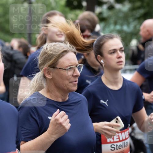 14.06.2026 - REWE Women's Run Michael Strokosch http://msf.ph/oto/9780756 14.06.2026 10:31:15 Laufen  meine-sportfotos.de