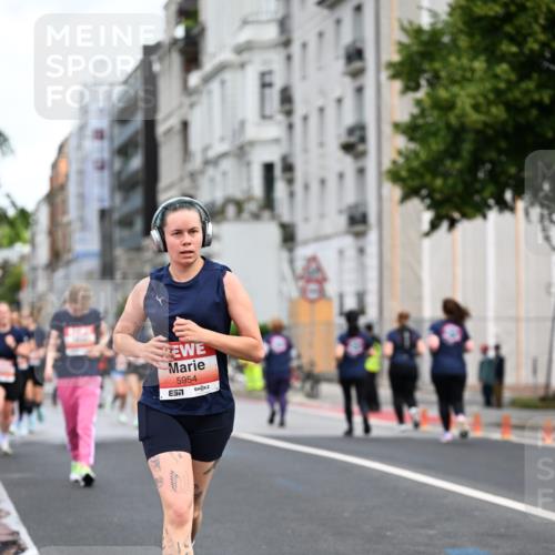 14.06.2026 - REWE Women's Run Dr. Thomas Lammeyer http://msf.ph/oto/9780782 14.06.2026 10:49:32 Laufen 5954 meine-sportfotos.de