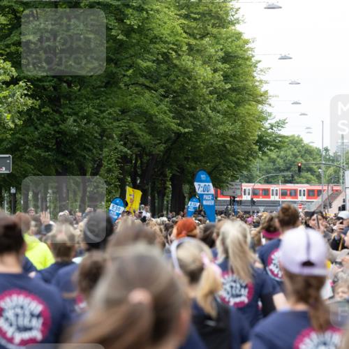 14.06.2026 - REWE Women's Run Michael Strokosch http://msf.ph/oto/9780794 14.06.2026 10:32:07 Laufen 6, 30, 6, 00, 7, 00, 185, 10 meine-sportfotos.de