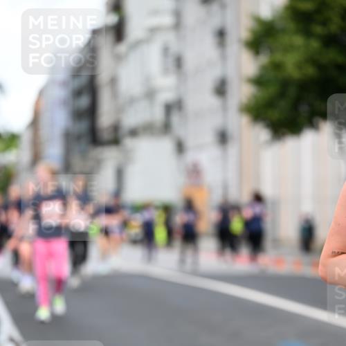 14.06.2026 - REWE Women's Run Dr. Thomas Lammeyer http://msf.ph/oto/9780815 14.06.2026 10:49:34 Laufen 27, 7 meine-sportfotos.de