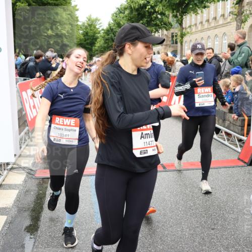 14.06.2026 - REWE Women's Run Strokosch-Dieckow http://msf.ph/oto/9780844 14.06.2026 09:58:38 Ziel 10033, 10034, 10092, 10133, 10134, 10341, 10344, 10492, 10590, 10659, 10661, 10811, 10895, 10934, 10937, 11046, 11155, 11307, 11309, 11332, 11343, 11386, 11477, 11533 meine-sportfotos.de