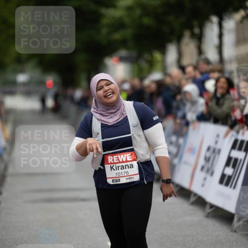 14.06.2026 - REWE Women's Run Michael Strokosch http://msf.ph/oto/9780855 14.06.2026 10:37:46 Laufen 10176, 57 meine-sportfotos.de
