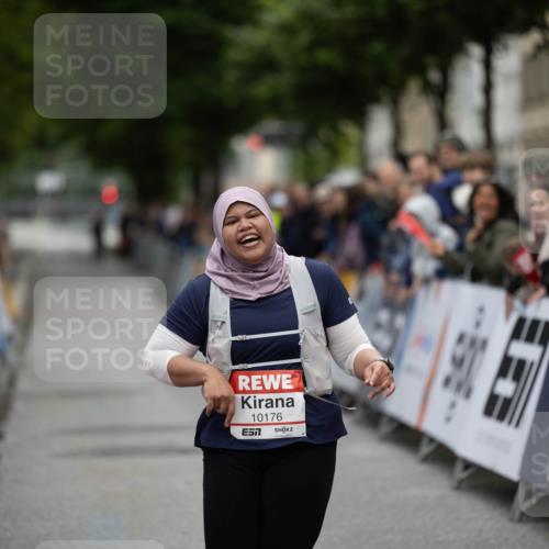 14.06.2026 - REWE Women's Run Michael Strokosch http://msf.ph/oto/9780857 14.06.2026 10:37:47 Laufen 10176 meine-sportfotos.de